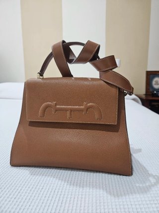 Bolso Carolina Herrera Camel nuevo, usado 1 día