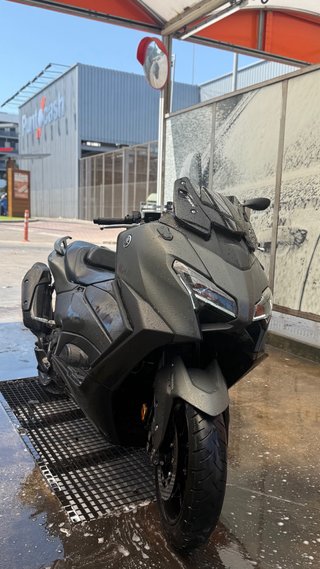 Yamaha TMAX 560