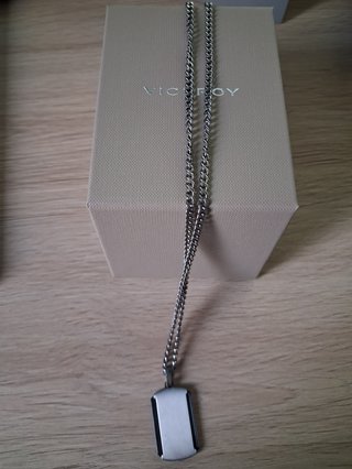 Collar con colgante de placa Viceroy