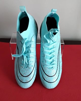 Botas de Fútbol Azul Turquesa talla 43