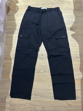 Pantalón Cargo Negro Bershka
