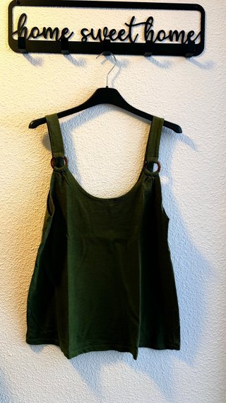 Camiseta de tirantes verde