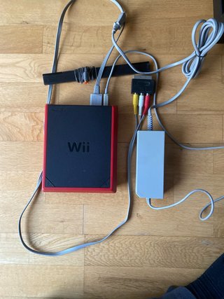 Consola Nintendo Wii Mini Roja