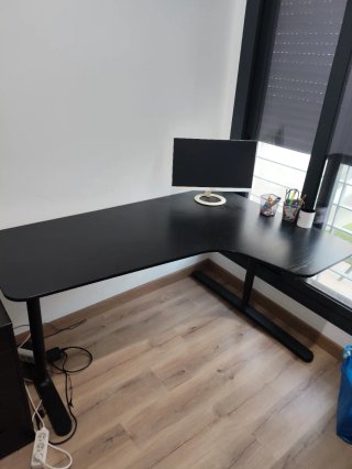 Mesa de escritorio esquinera Ikea Bekant