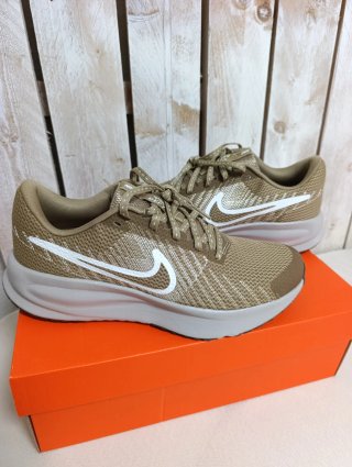 Nike Run Defy