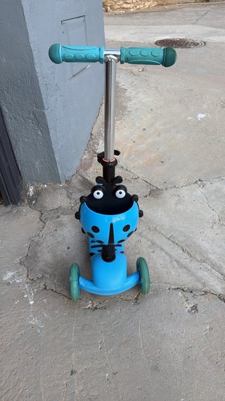 Patinete Infantil de Tres Ruedas