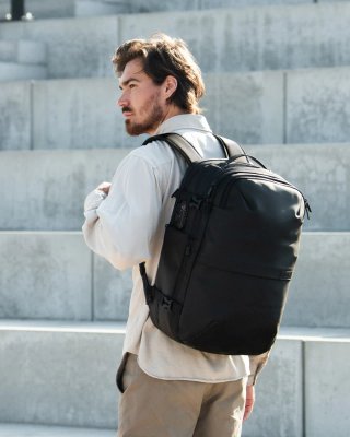 Mochila de viaje con compresión al vacío