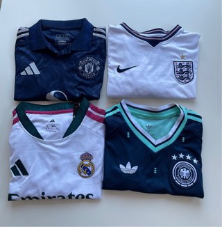 Lote de 4 Camisetas de Fútbol Talla L/M