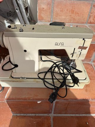Máquina de coser Alfa Superautomática
