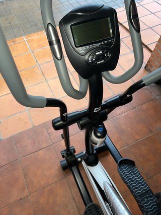 Bicicleta Elíptica BH Ambition Plus (Muy poco uso)