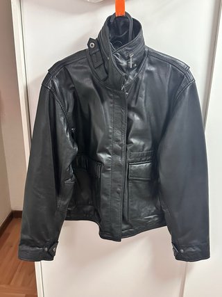 Chaqueta de Piel Negra