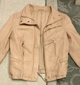 Chaqueta de cuero rosa