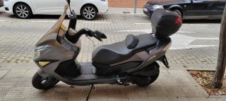 Moto Daelim S3 fi Scooter