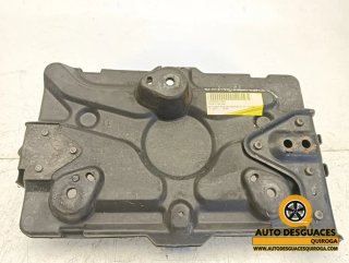 Soporte bateria Mitsubishi Montero