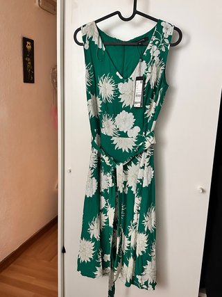 Vestido flores elegante Verde Estampado Talla 34