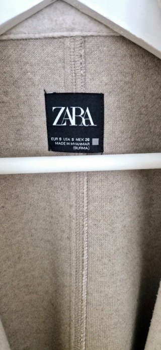 Abrigo ZARA Color Crudo Talla S