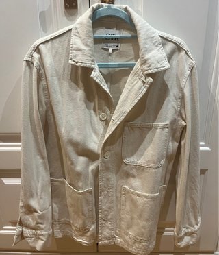 Chaqueta vaquera Zara beige, verde.