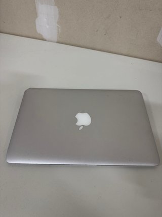 MacBook Air 11 pulgadas A1465 (2011)
