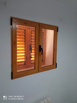 Ventana de Aluminio Color Madera