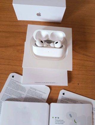 Apple AirPods Pro 2