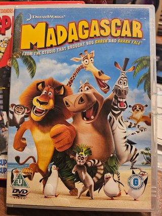 Lote 2 Películas DVD: Madagascar y Gru.