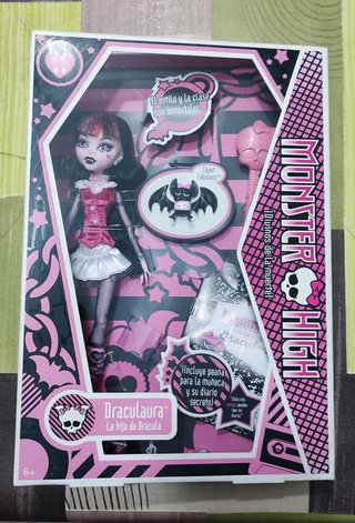 Monster high draculaura primera edición española