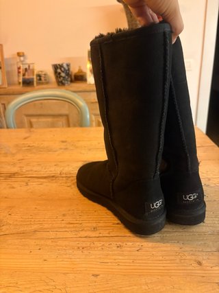 Botas Altas UGG Negras