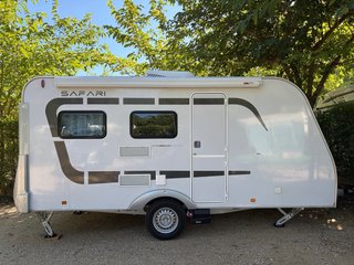 Caravana Across 430 DD Safari