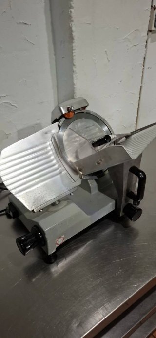 Cortafiambres Profesional 22 cm