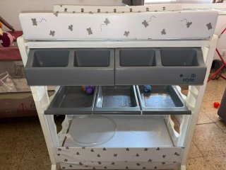 Cambiador con Bañera para Bebé