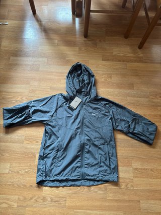 Chaqueta Nike Running Gris
