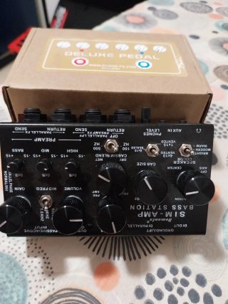 Preamplificatore basso DemonFX Sim-Amp
