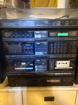 Equipo de Música Sanyo y otro tecnics
