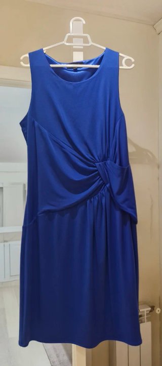 Vestido de fiesta azul eléctrico Cortefiel
