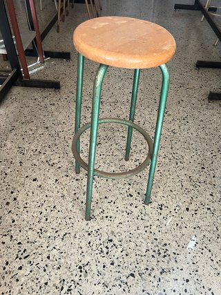 Taburetes de madera vintage
