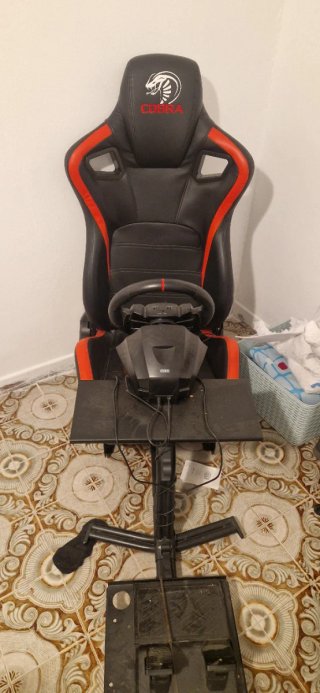 Playseat hori con Volante y Pedales asiento cobra