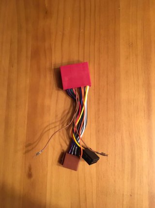 Cable adaptador ISO para Mazda