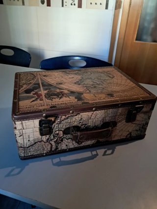 Maleta decorativa de madera estilo vintage