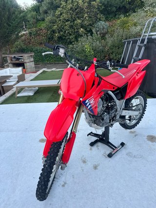 Honda CRF 150 2025