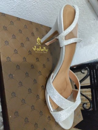 Sandalias de tacón El Caballo plateadas