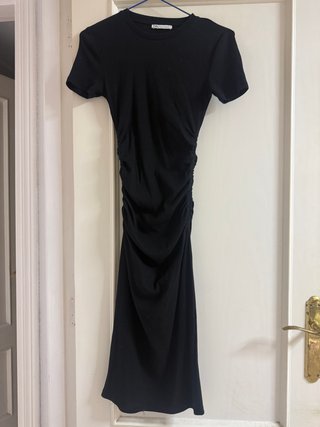 Vestido Negro Manga Corta Zara