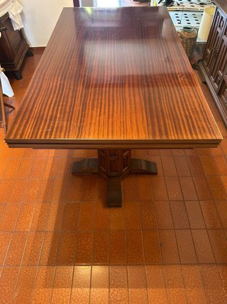 Mesa de Salón de Madera