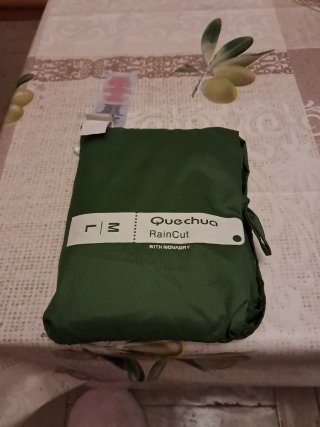 Chubasquero Quechua RainCut Verde Talla L/M