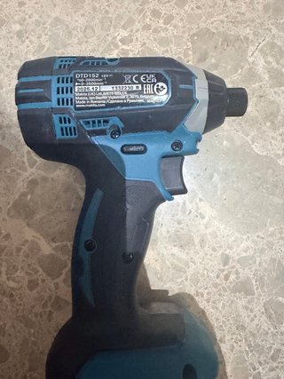 Atornillador de impacto Makita DTD152Z