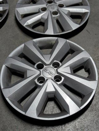 Set de 4 Tapacubos Dacia Sorane 15