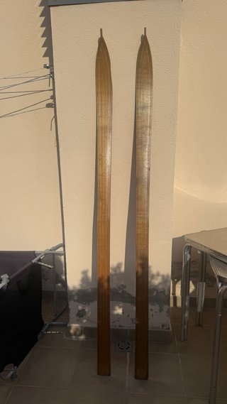 Esquís Antiguos de Madera