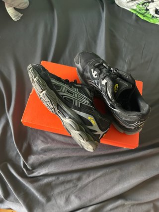 Zapatillas Asics Negras