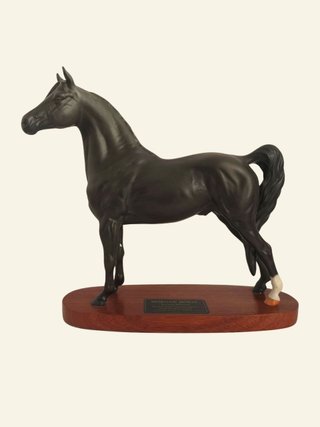 Caballo Morgan Beswick England sobre peana
