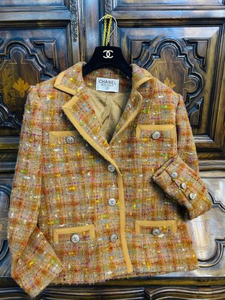 Chaqueta años 80 de Lana y botones dorados
