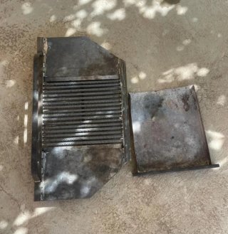 Base de Chimenea con Parrilla y Recogecenizas